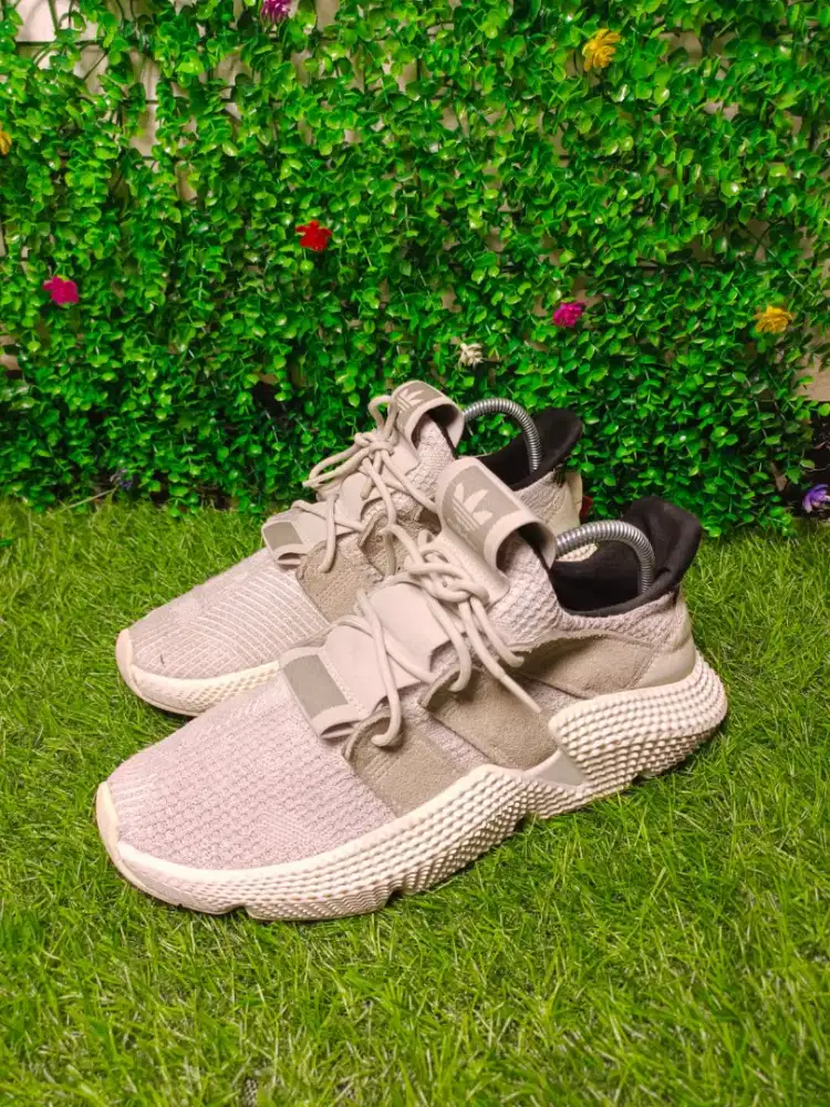 Sepatu wanita Adidas origilals prophere