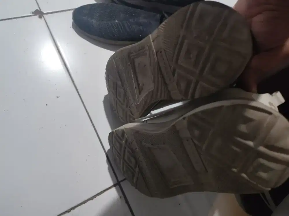 Sepatu Airwalk – Size 43