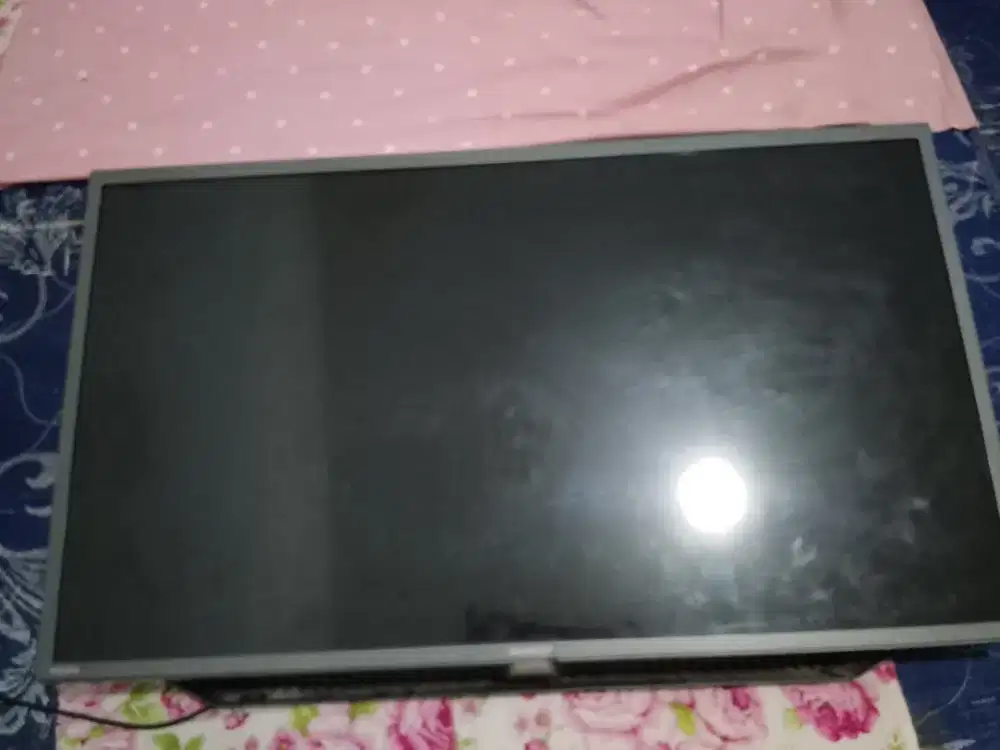 Tv sharp aquos 32 inchi