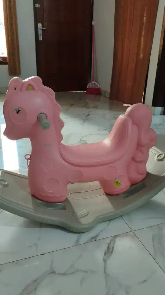 Rocking Horse, Kuda Kudaan