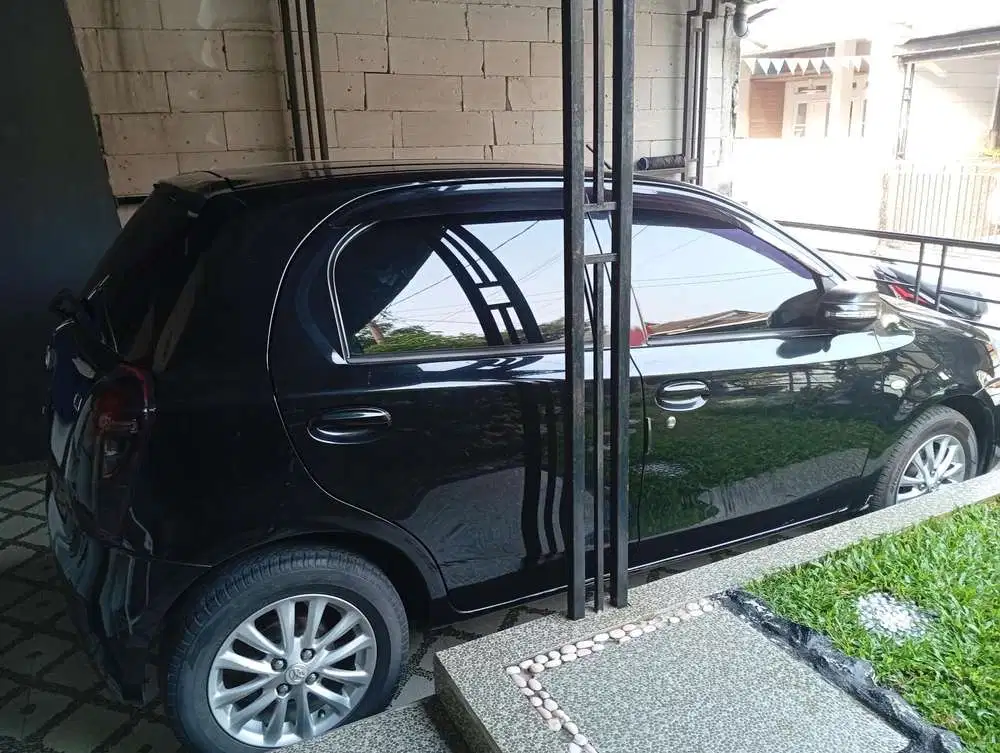 Toyota Etios Valco 2013 Bensin