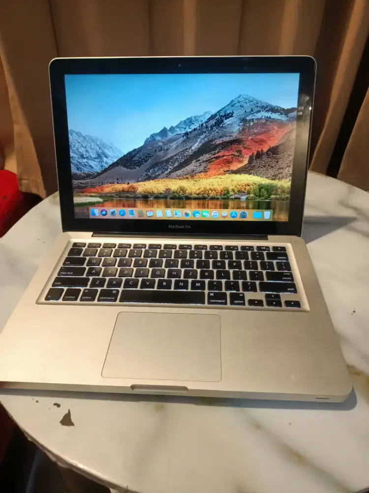 Macbook Pro 2011 Core i5 ram 4Gb hdd 500Gb