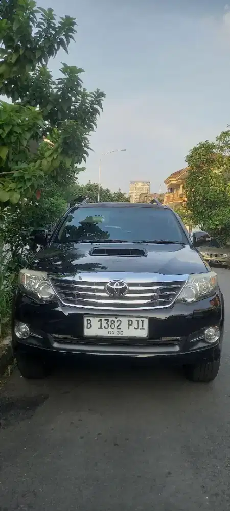 Toyota Fortuner G Vnt Diesel At thn 2014