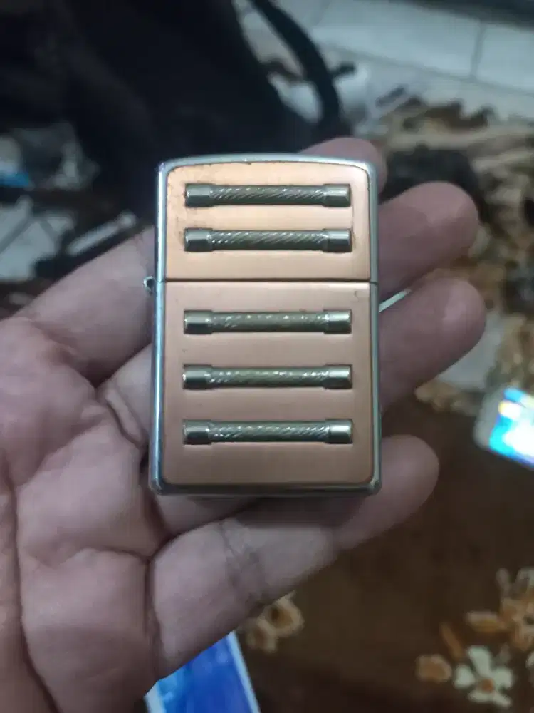 Zippo seri E  tahun 2003