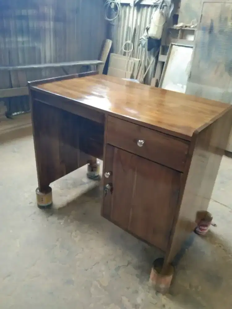 MEJA KANTOR / KERJA