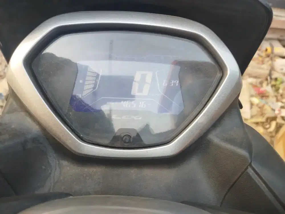 Di jual motor Lexi seken bodi mulus pajak hidup,ban d/b baru,