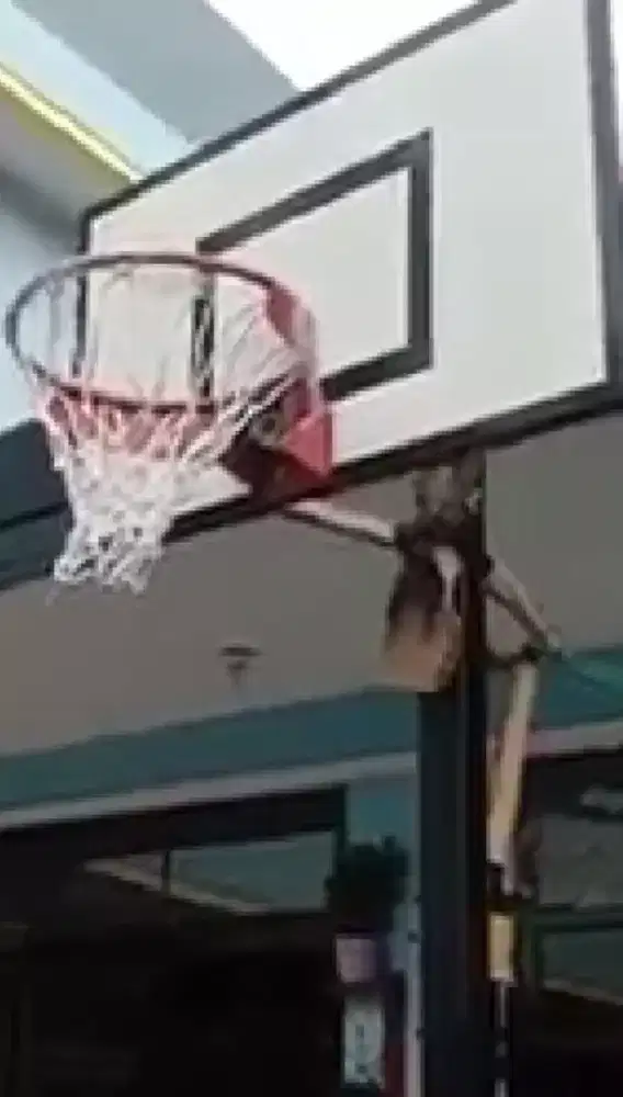 Perlengkapan Basket bahan akrilik dan besi