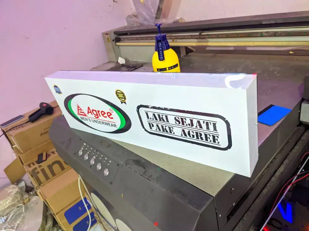 NEON BOX, NEON FLEX, PAPAN REKLAME, HURUF TIMBUL, DISPLAY AKRILIK