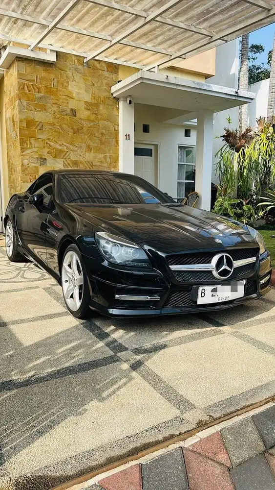 Mercedes Benz SLK250 2011 Black hitam mercedes-benz slk250 2010/2012