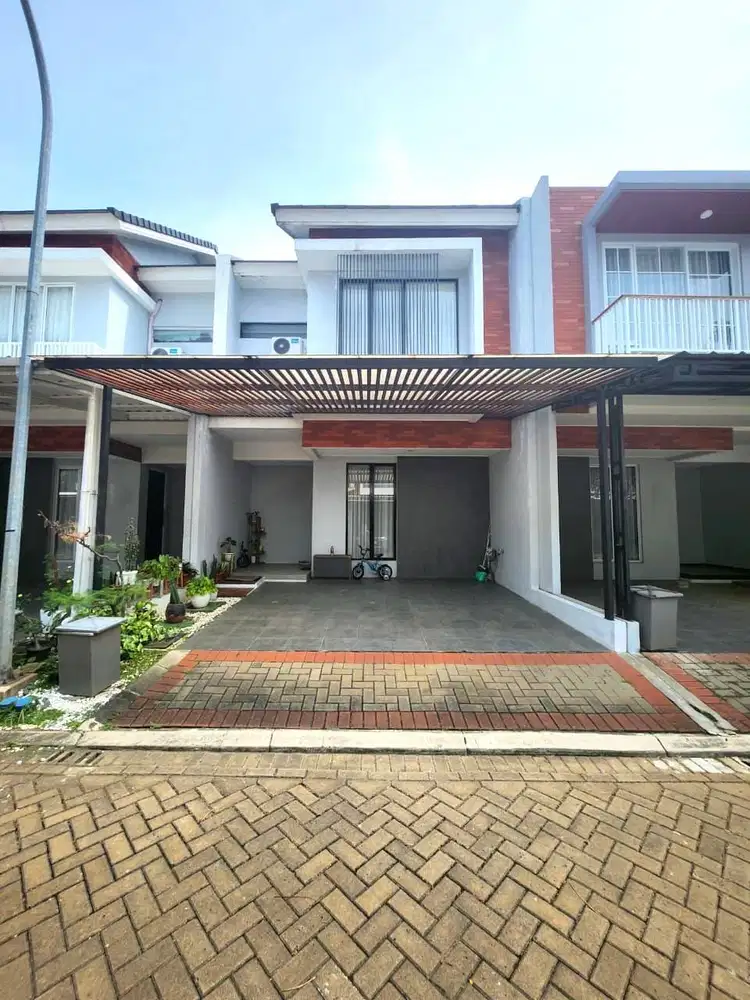 HOT SALE!! Rumah Dijual di Bintaro, 2 Lantai dengan Fasilitas Lengkap