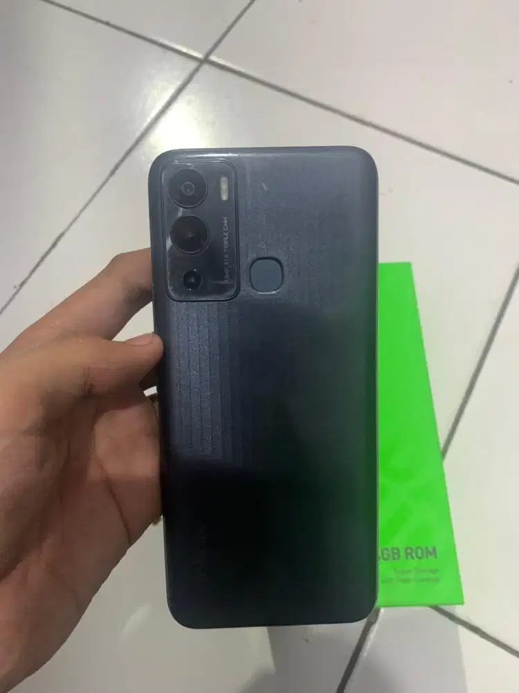 Infinix hot 12i 4/64gb
