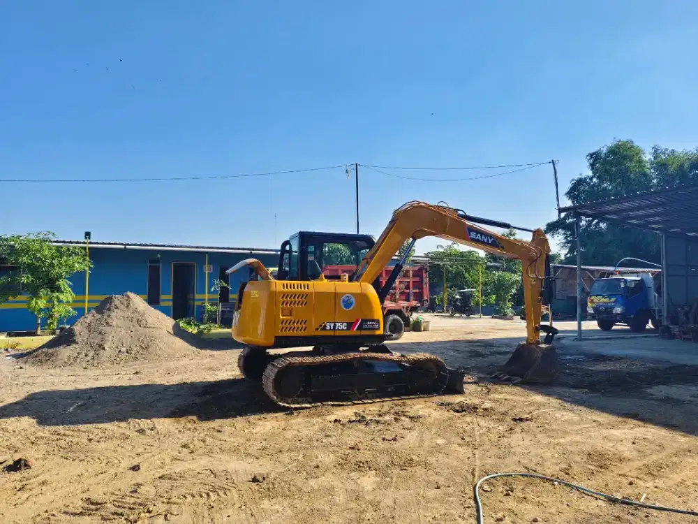 Excavator SY75C