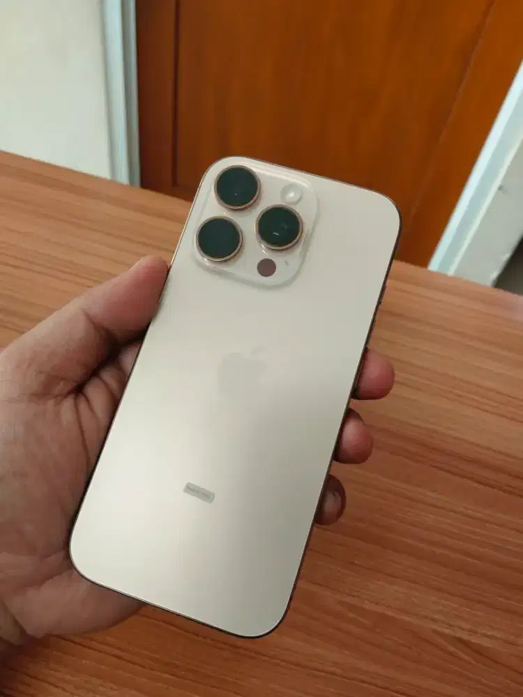IPHONE 16 PRO ex Ibox