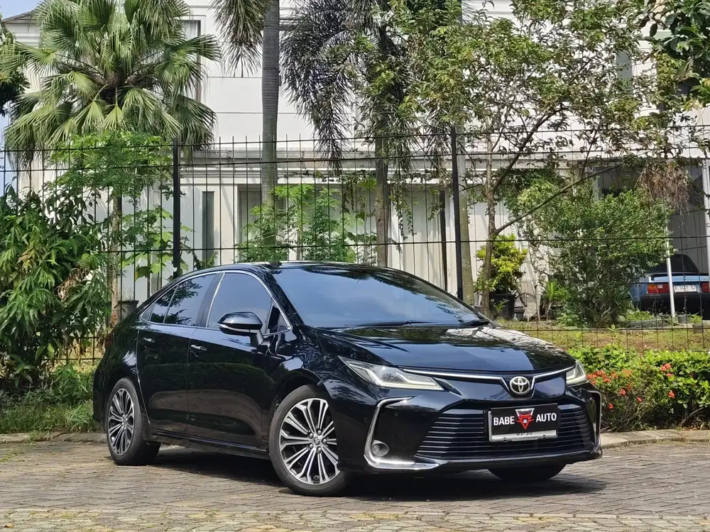 Toyota Corolla Altis 1.8 V 2019 REG 2020 (new model)
