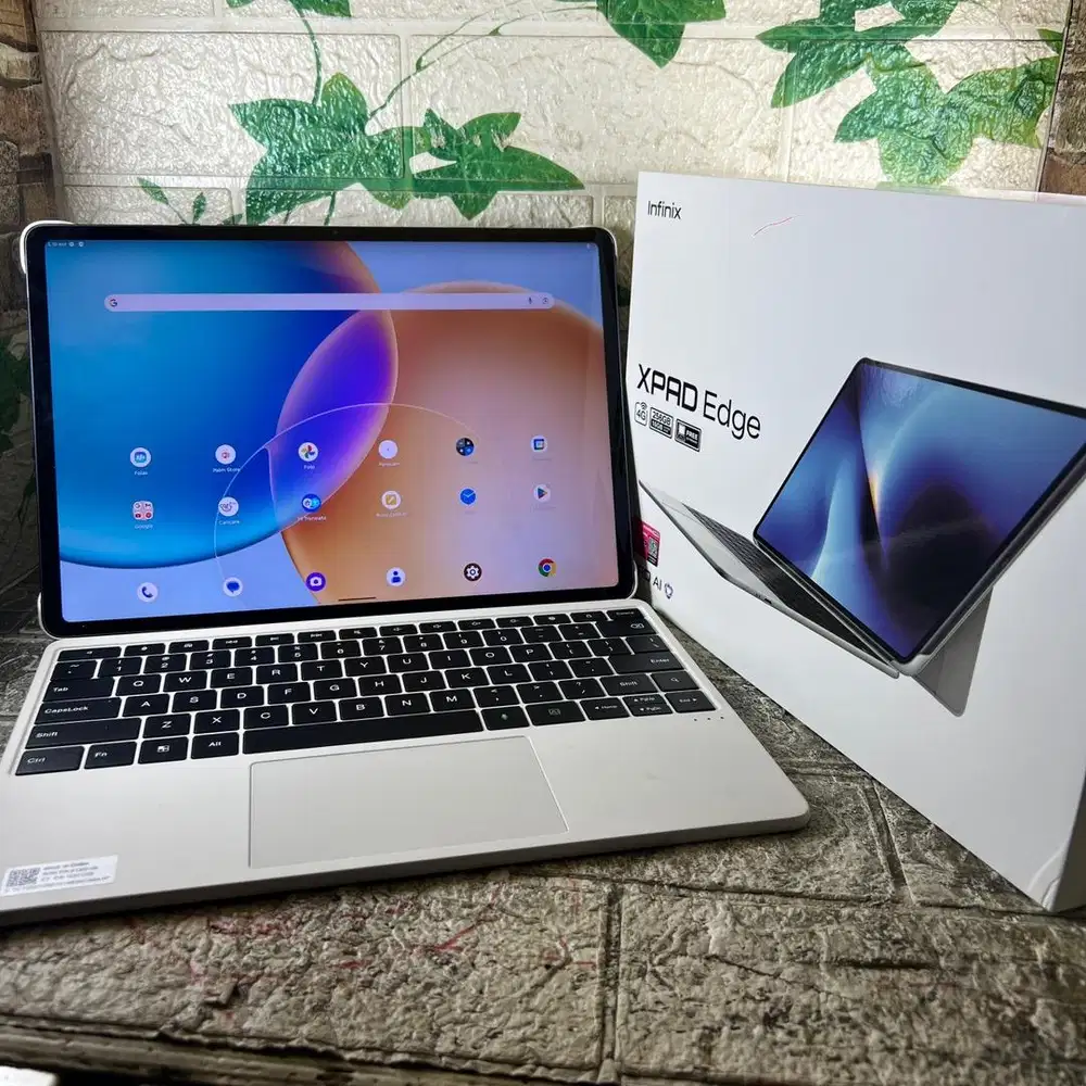 Infinix Edge ram 8/256 GB Lengkap keyboard
