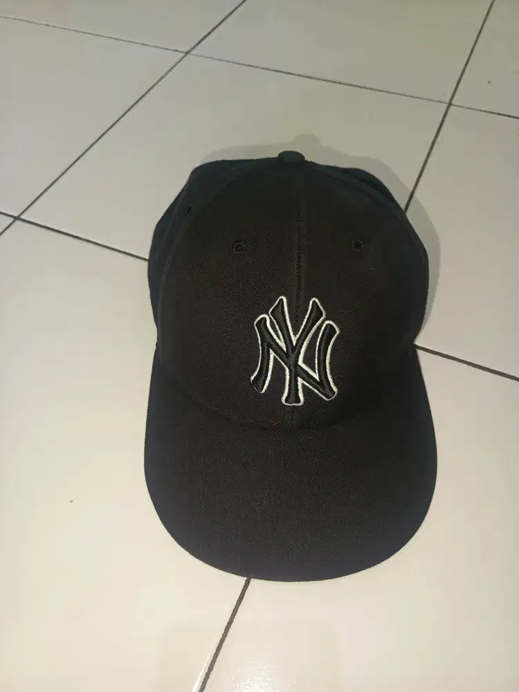Topi Thrift Second Original Branded Mulus No Minus AllSize