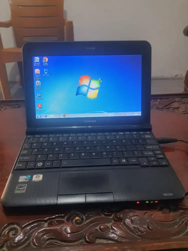Netbook Toshiba NB250