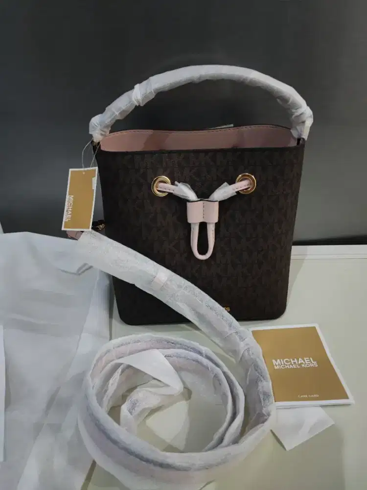 New Michael Kors Bucket Bag 100% ori