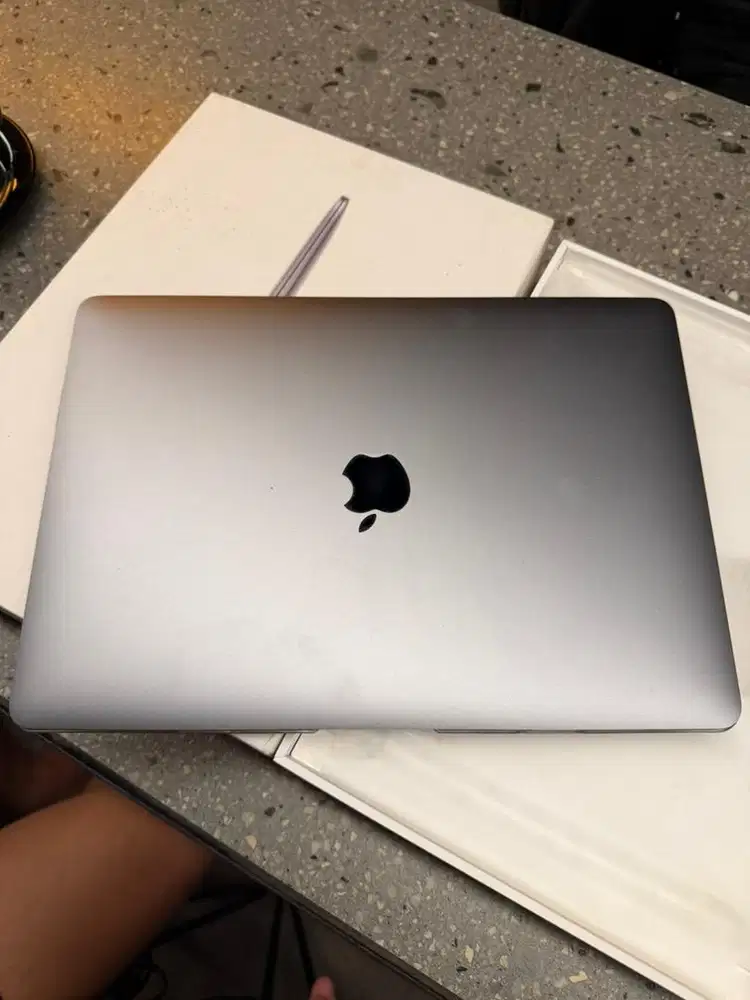 Macbook air M1 2020