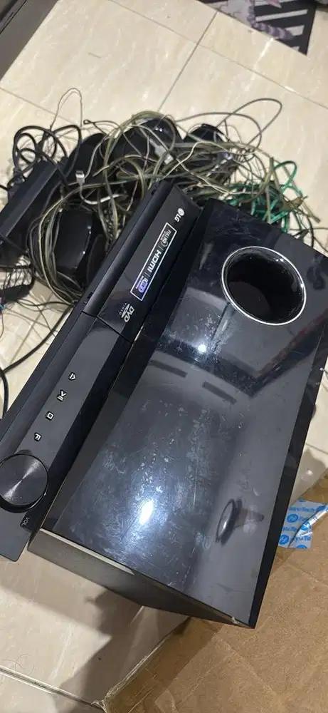 Home theater LG LHD427