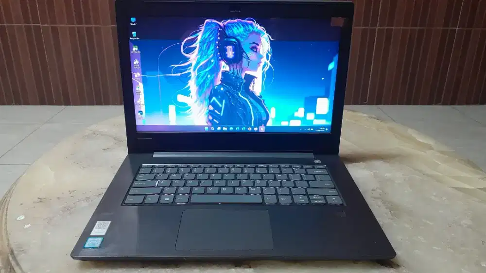 Laptop Lenovo V330 core i5 Ram 8GB DDR4 ssd 250GB Backlight Gen 8