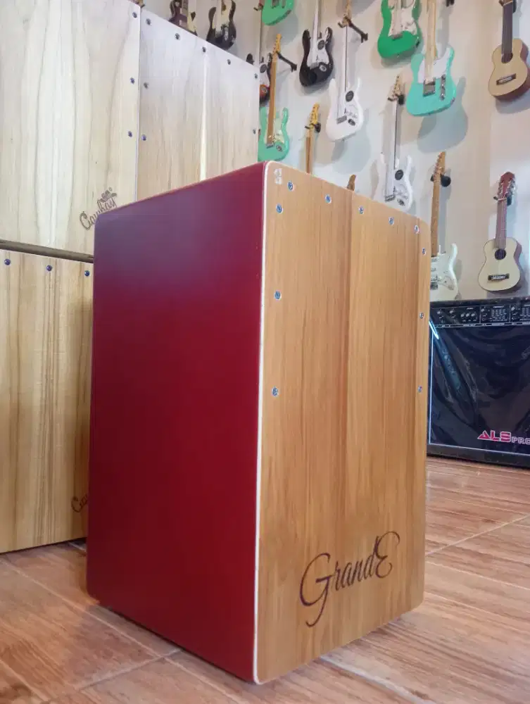 Cajon Grande varian model merek