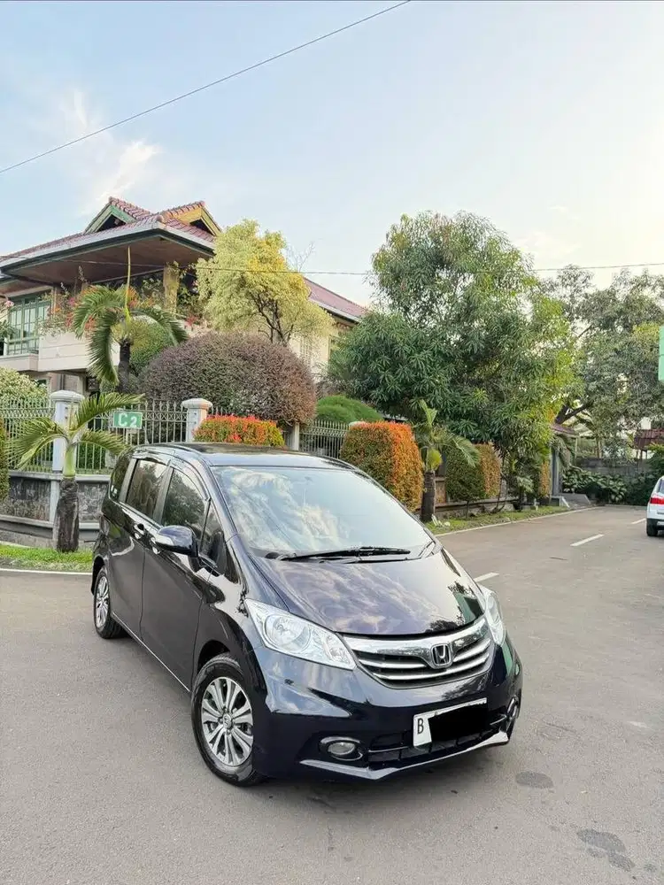 Honda Freed S Facelift Matic Siap Pakai