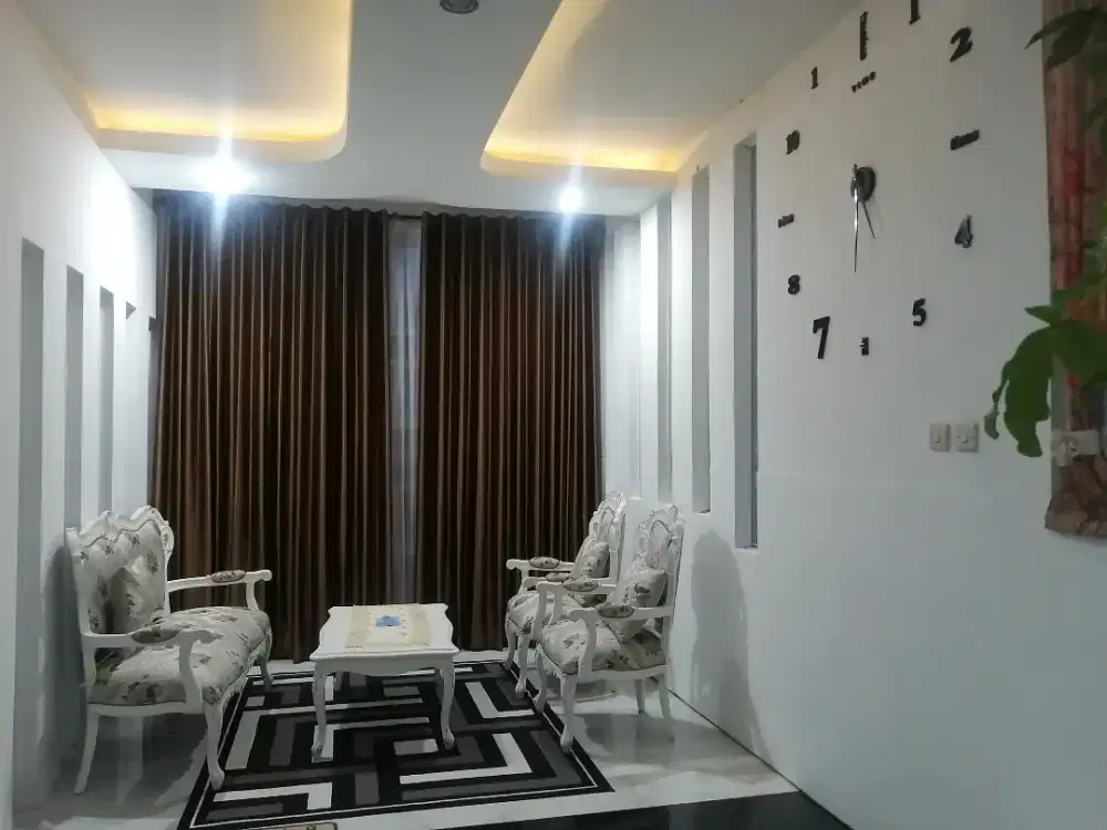 Dijual Villa Lokasi Strategis di kota Batu