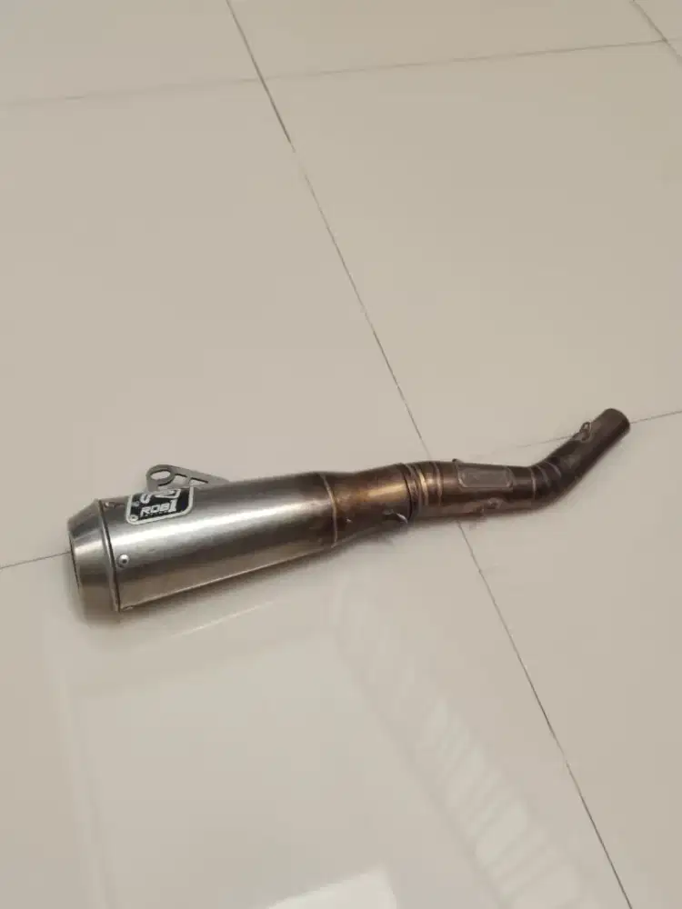 knalpot racing original dari brand ROB1 Racing.