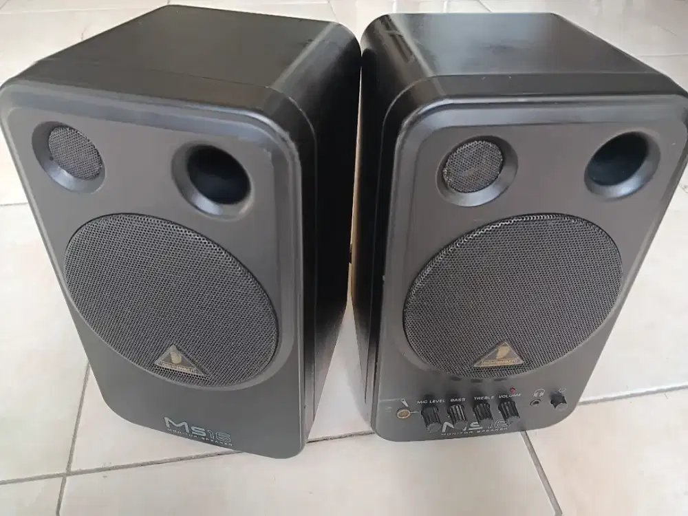 Speaker aktif behringer ms16