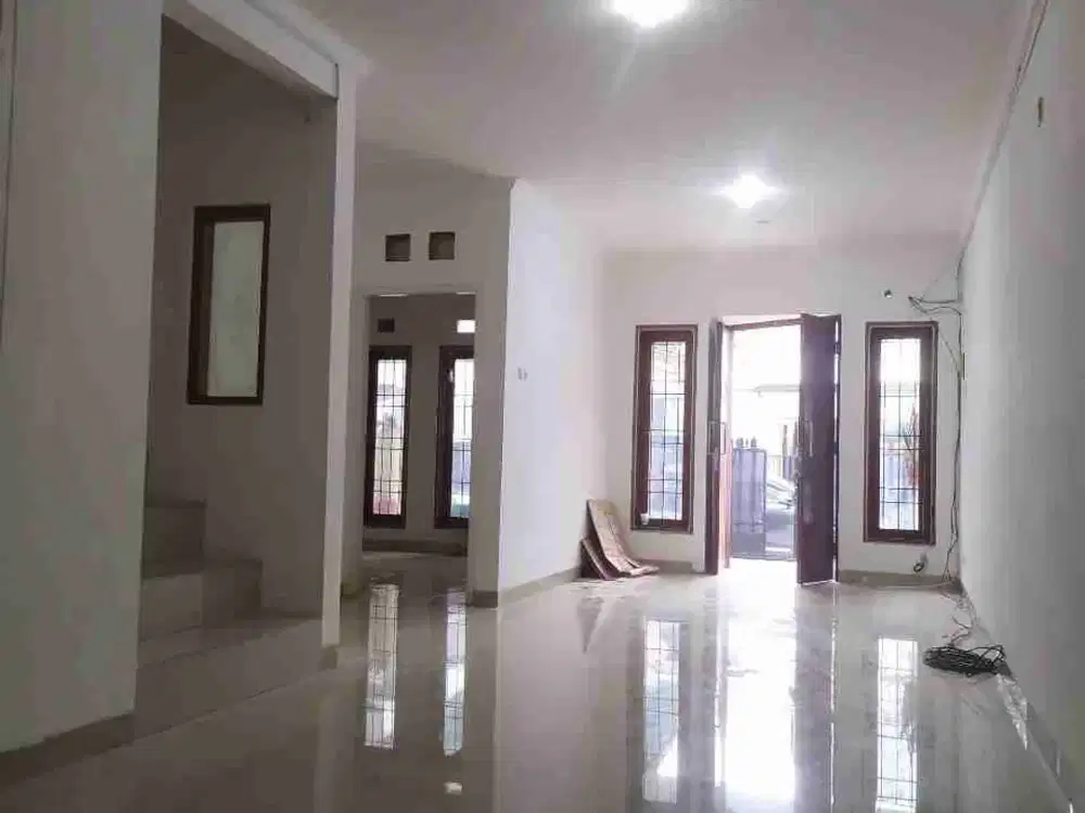 Disewakan Rumah bisa untuk Silent Office