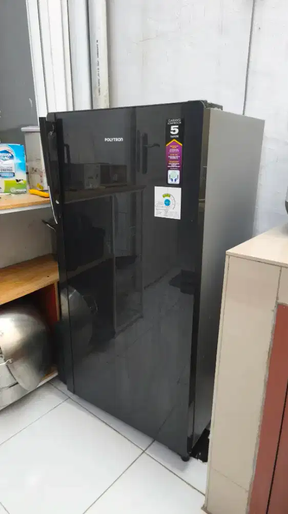 Kulkas Second - Polytron Belleza 1 Pintu 160L