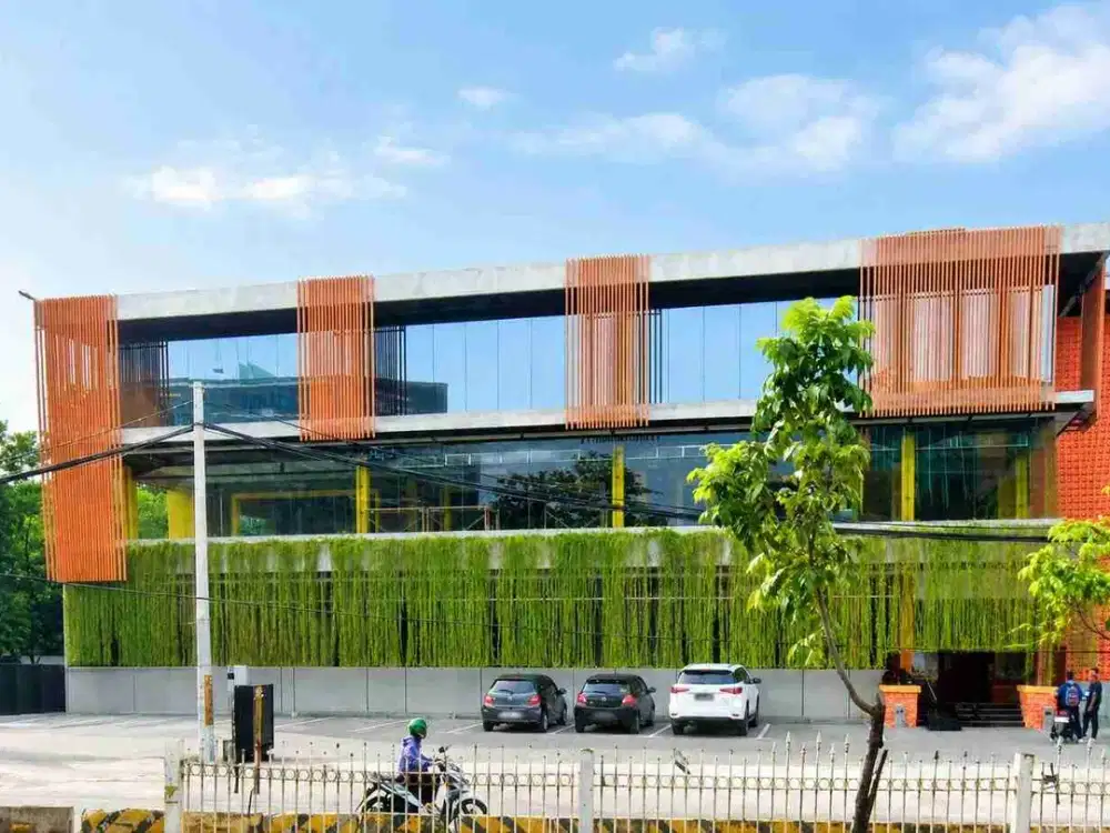 Disewakan Gedung Baru Raya Pejaten Cocok Showroom Resto Klinik Kantor