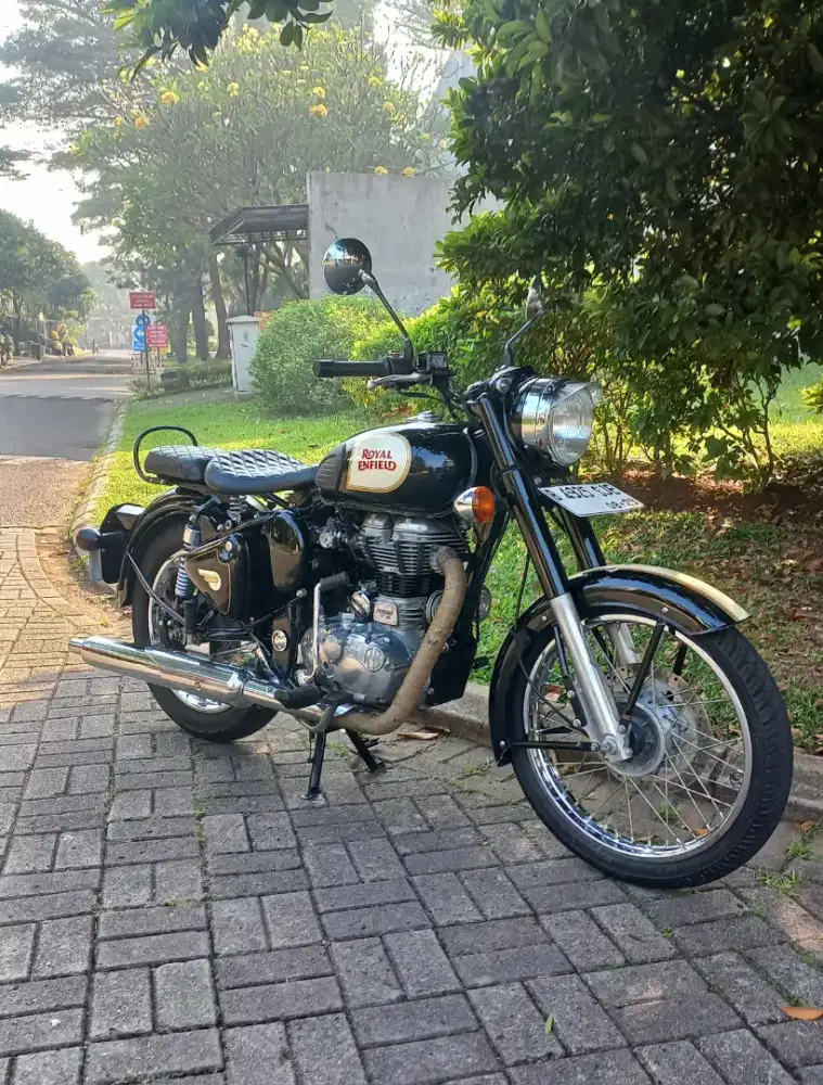 Royal enfield 500 classic