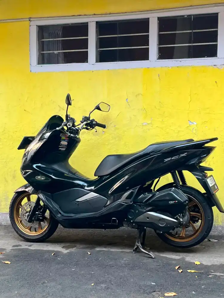 Pcx 150 asli hitam