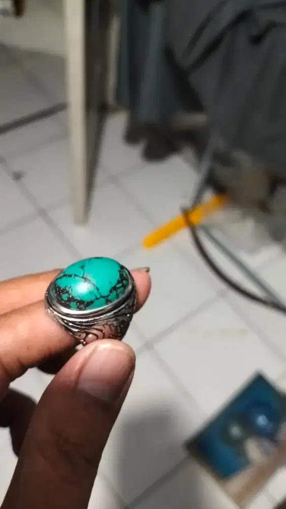 Pirus Batu sedang
