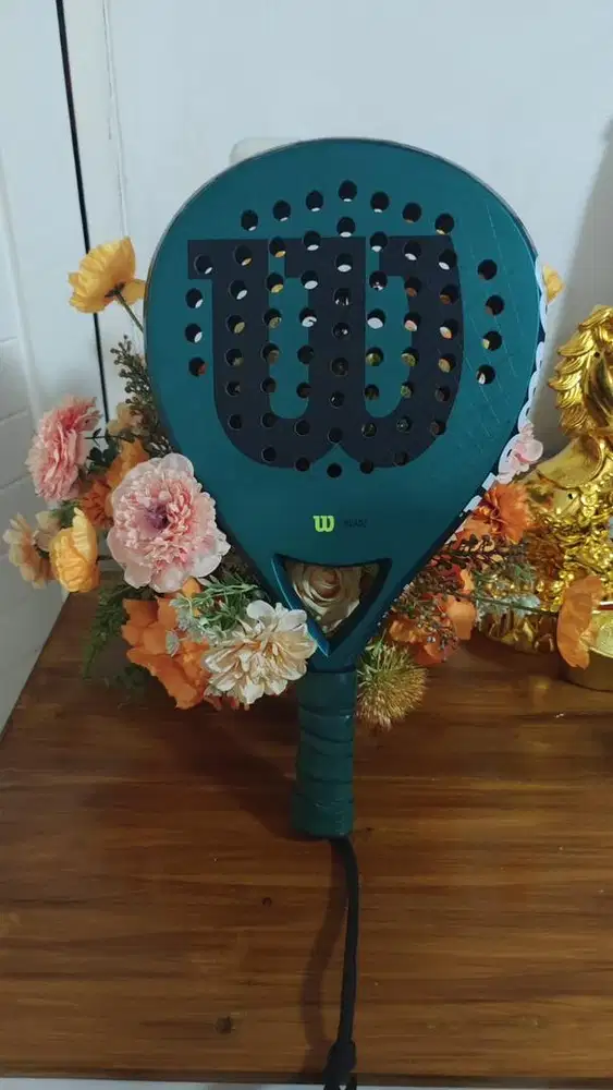 Raket Padel Wilson V Blade dan Bullpadel Indiga