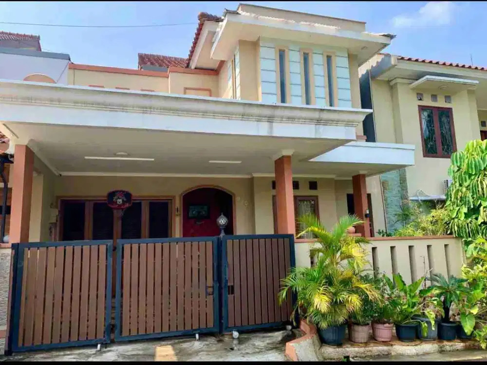 Di Jual Rumah 2 Lantai Di Perumahan Nuansa Pesanggrahan Petukangan Jakarta Selatan