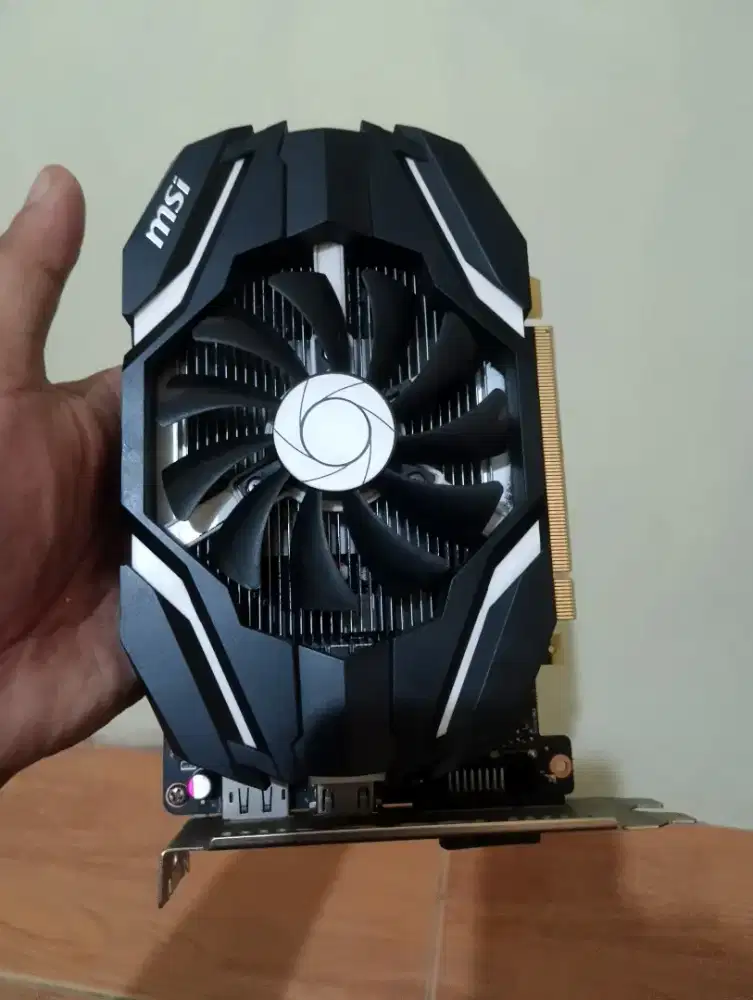 VGA msi 1050 2GB