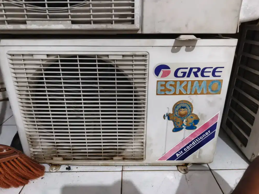 Menerima ac bekas rusak
