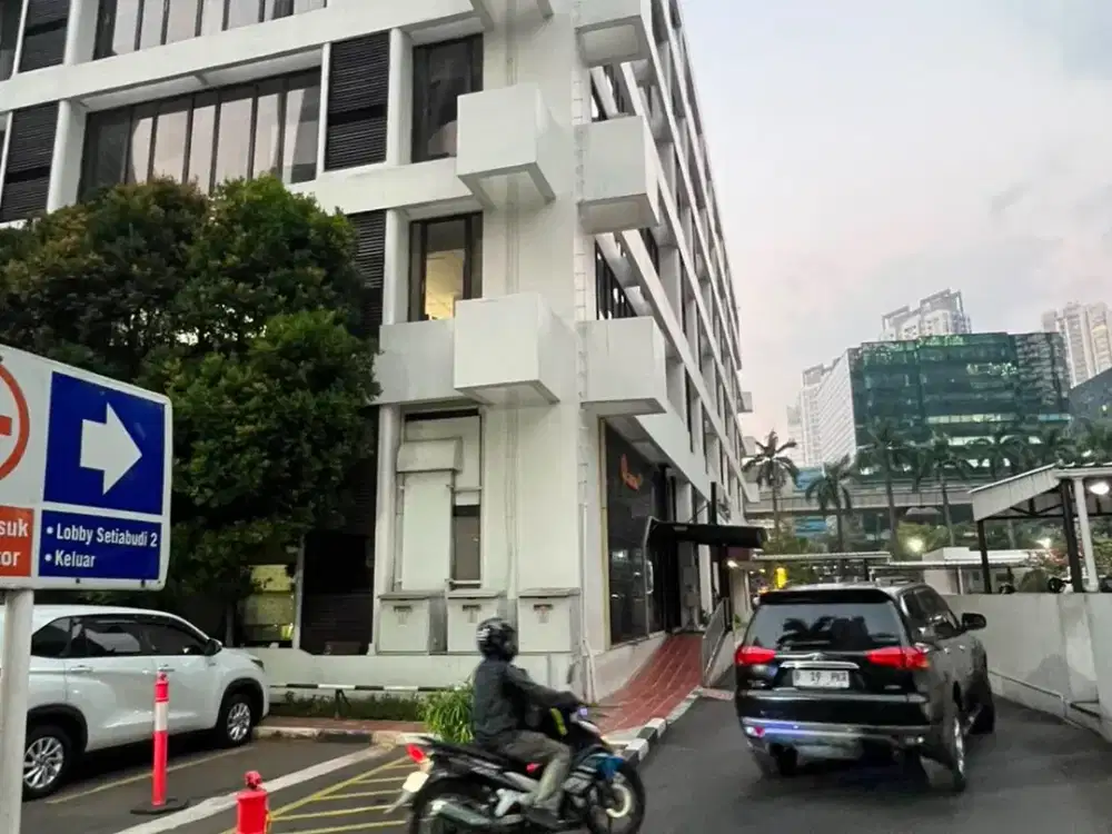 PRIME RETAIL SPACE – SETIABUDI ONE | HIGH TRAFFIC F&B AREA