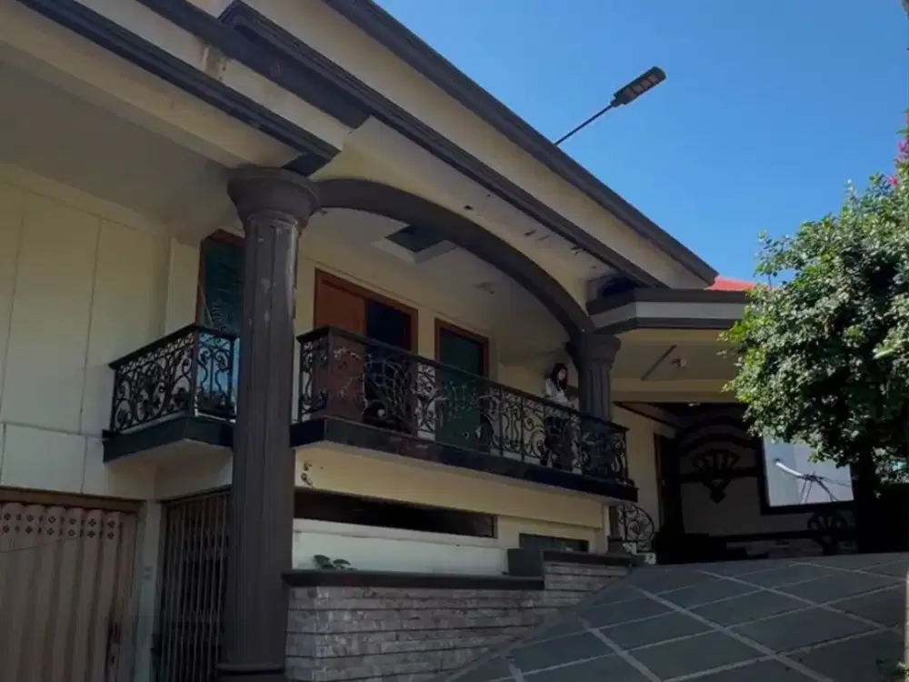 DIJUAL RUMAH MEWAH PUSAT KOTA JALAN PROGO