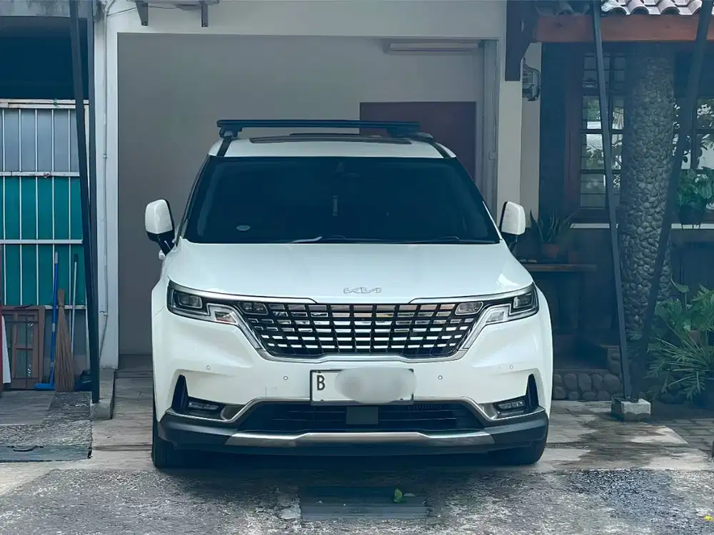 KIA GRAND CARNIVAL 2022 PUTIH DIESEL AT