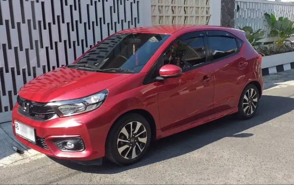 Honda Brio RS 2020 Merah Maron, kondisi mulus Istimewa