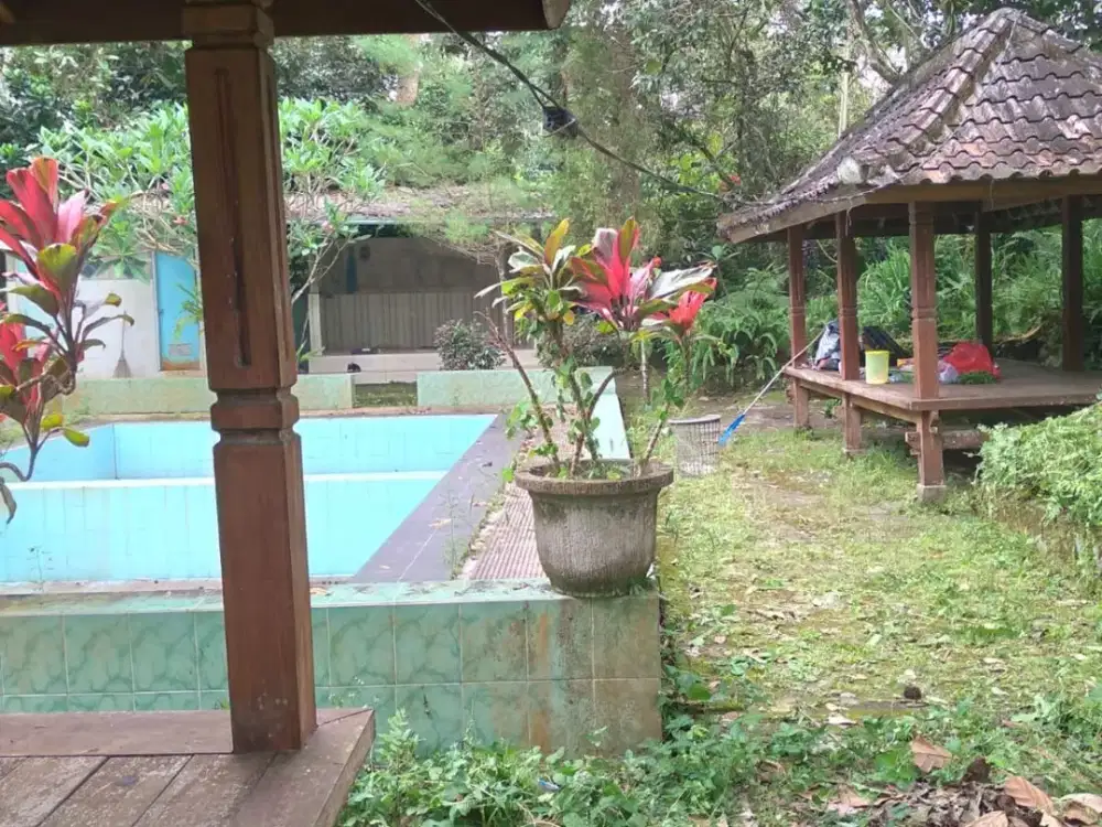 Tanah kebun Narmada dekat pemandian sesaot