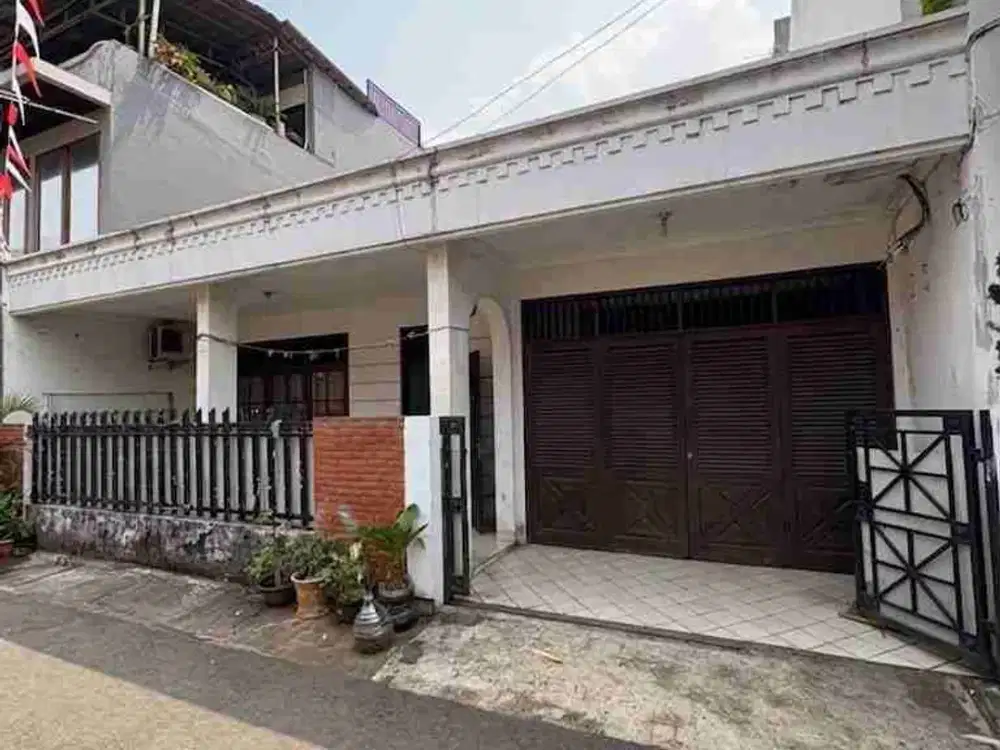 Dijual cepat rumah lokasi premium di Patal Senayan