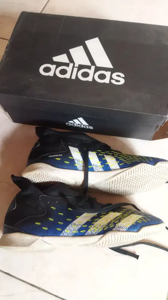 Sepatu Adidas Predator
