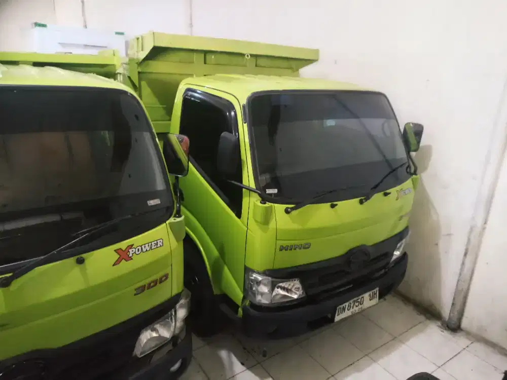 Hino Dutro 136HD Dump Tahun 2022 Euro 4