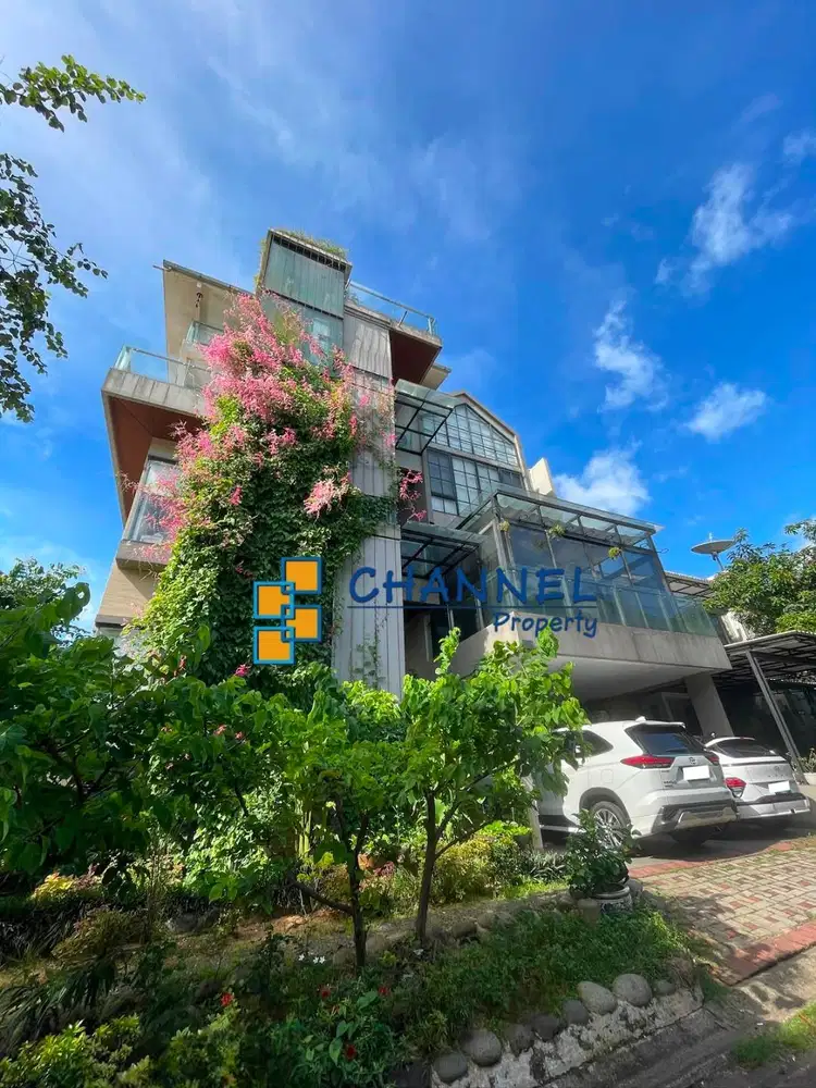 Jual Rumah Mewah SHM Semi Furnished Lokasi Premium Delatinos BSD, Fl