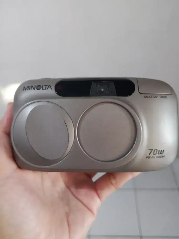 Kamera Analog Minolta Riva Zoom 70w